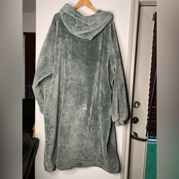 Cozy Gray Women's Jacket - Picture 5 of 7